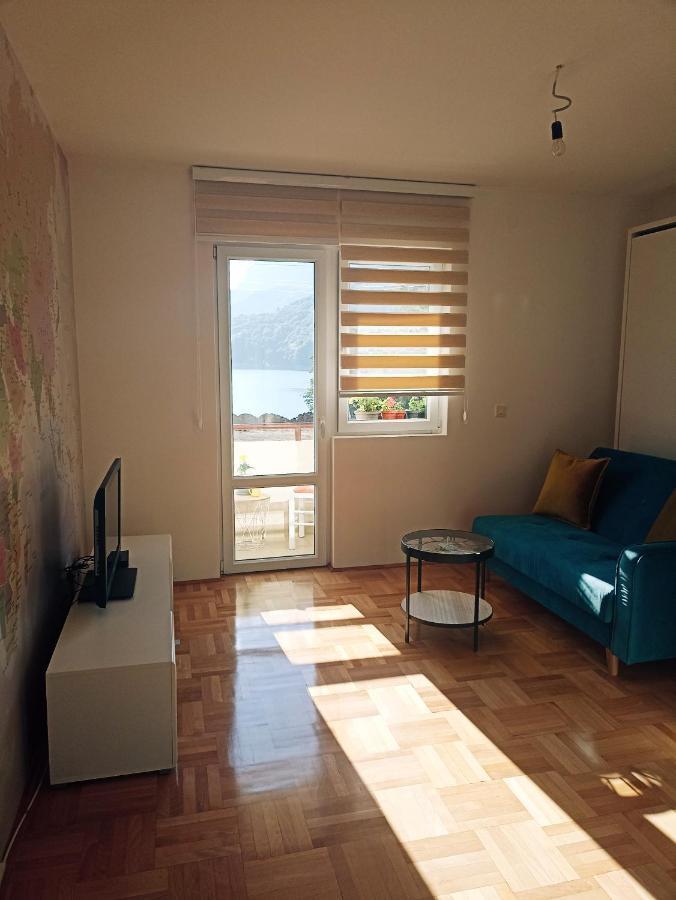 Apartment Lake Story Pluzine Exterior photo